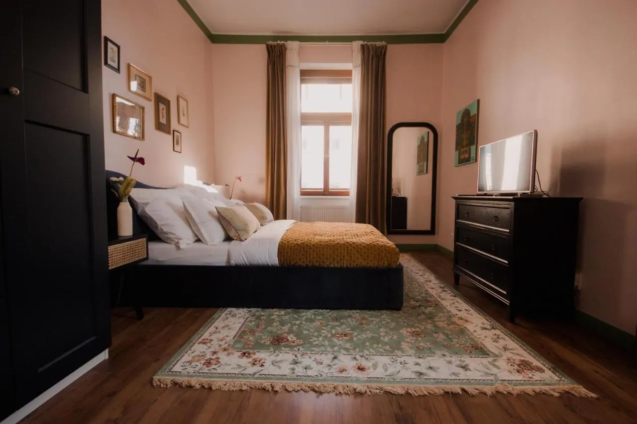 Bed and breakfast Oak House Vienne Couette-café