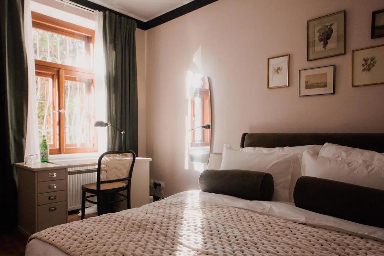 Oak House Vienna Bed & Breakfast
